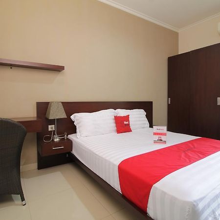 Reddoorz Plus Near Ambassador Mall Jakarta Eksteriør billede