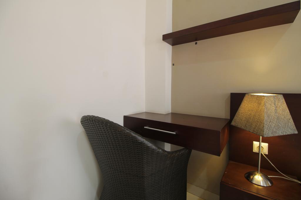 Reddoorz Plus Near Ambassador Mall Jakarta Eksteriør billede