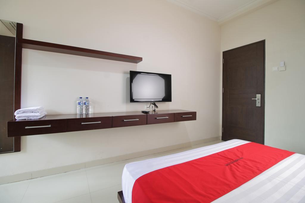 Reddoorz Plus Near Ambassador Mall Jakarta Eksteriør billede