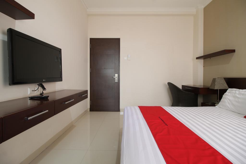 Reddoorz Plus Near Ambassador Mall Jakarta Eksteriør billede